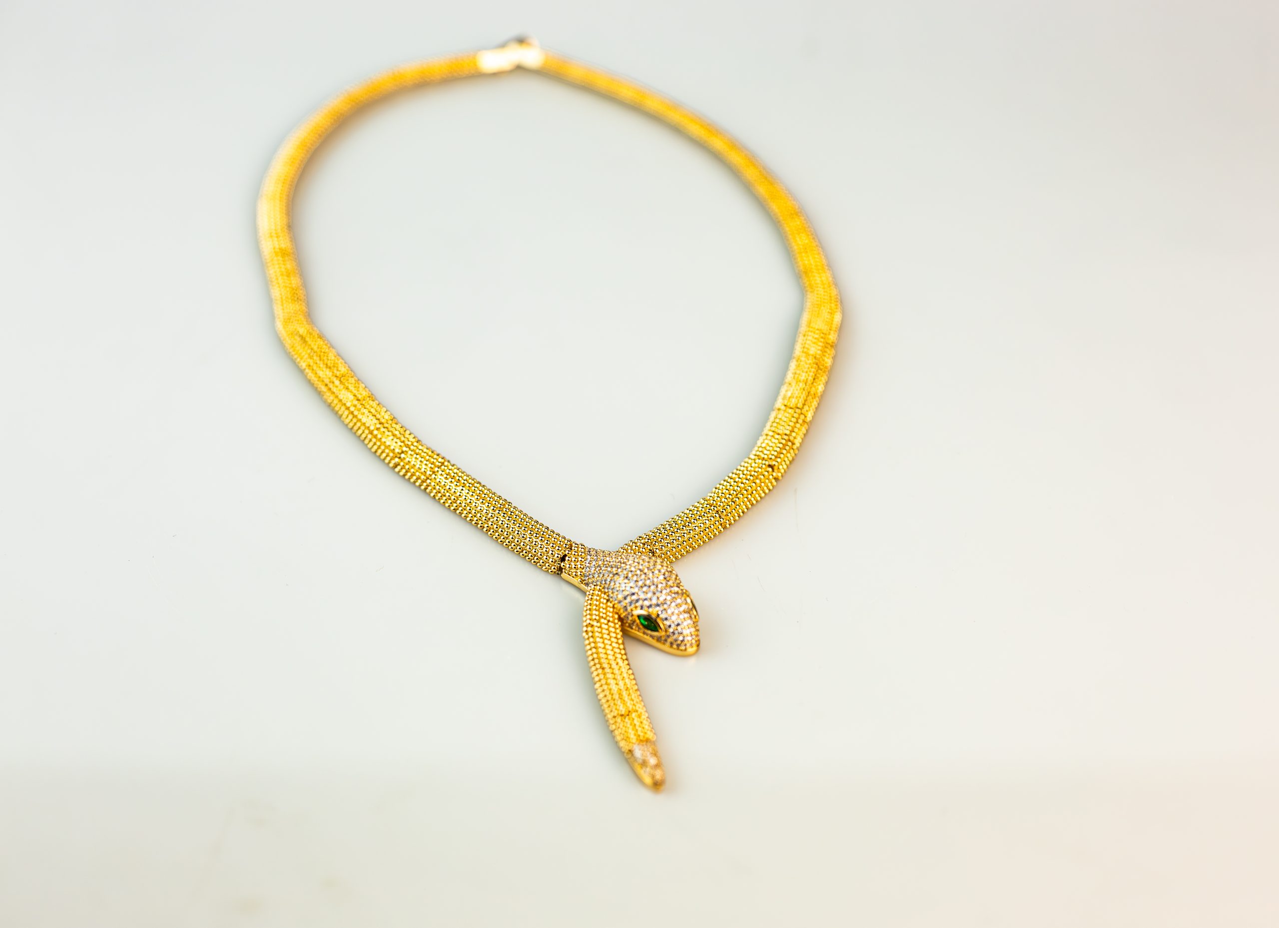 Colar Cobra Luxo – Banho de Ouro 18K